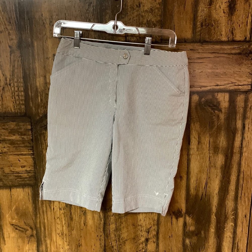 Callaway woman’s Golf shorts